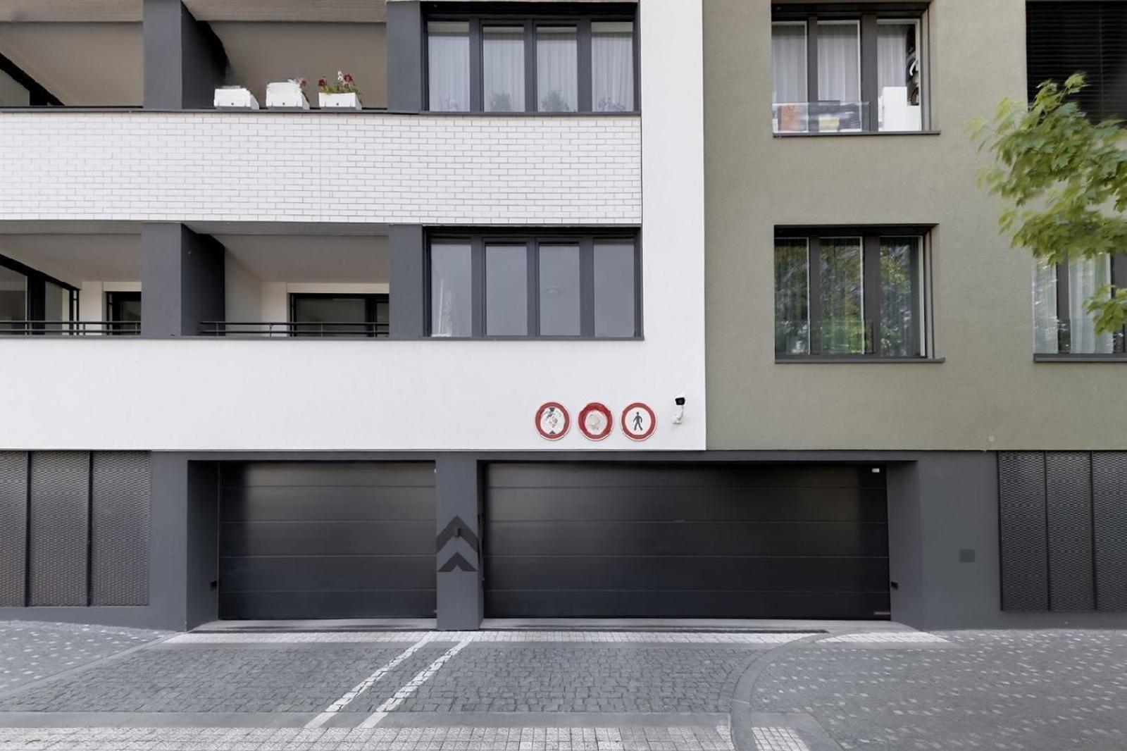 Holesovice Delight: Modern Comfort With A Twist In Prague 7 Exterior foto