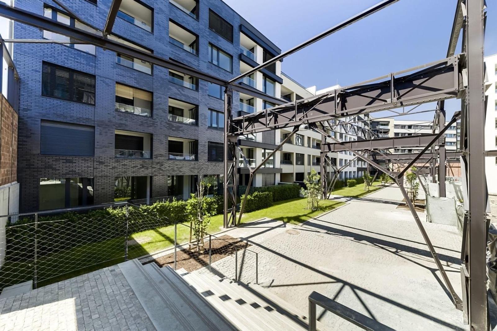 Holesovice Delight: Modern Comfort With A Twist In Prague 7 Exterior foto