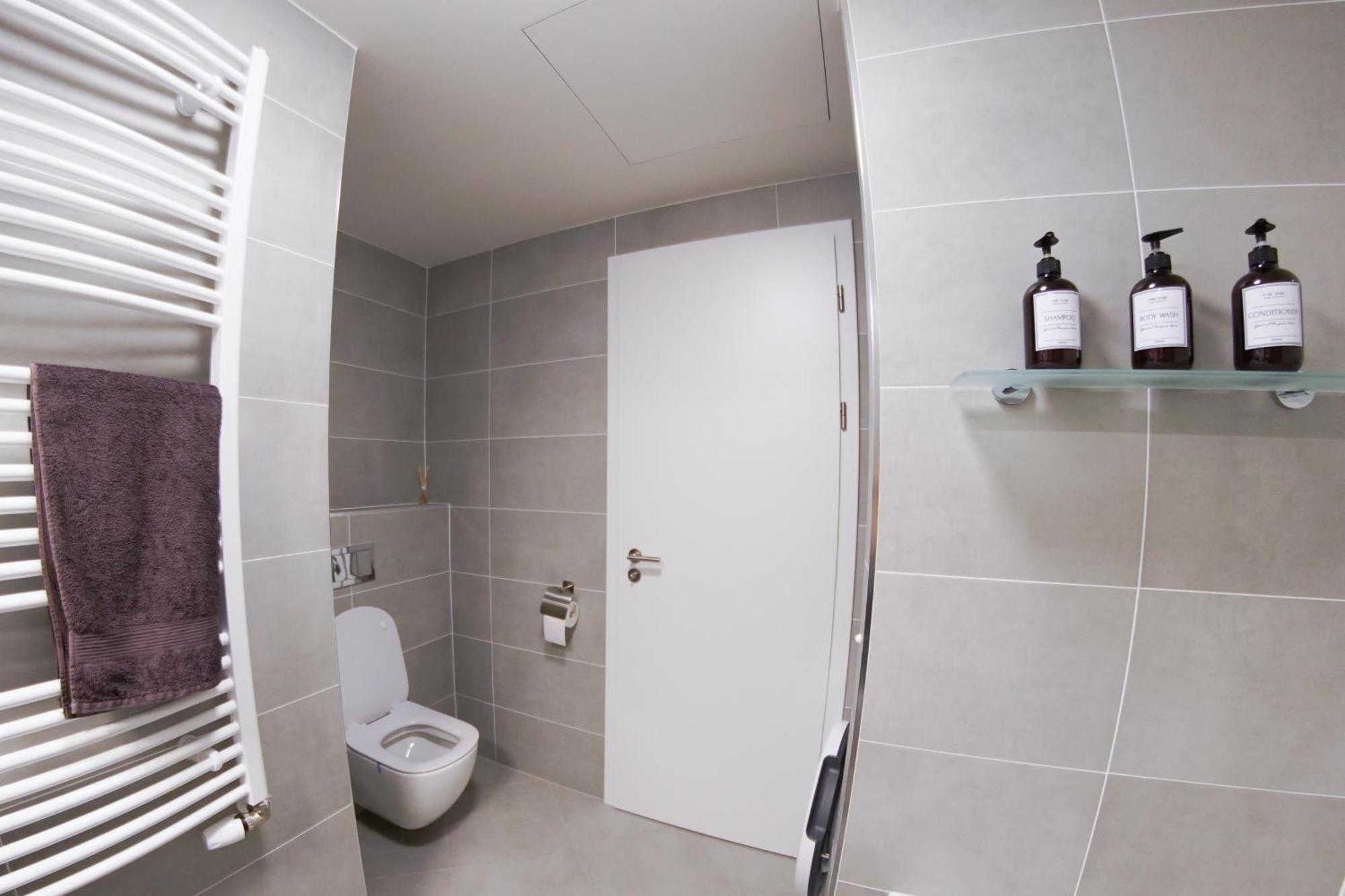 Holesovice Delight: Modern Comfort With A Twist In Prague 7 Exterior foto