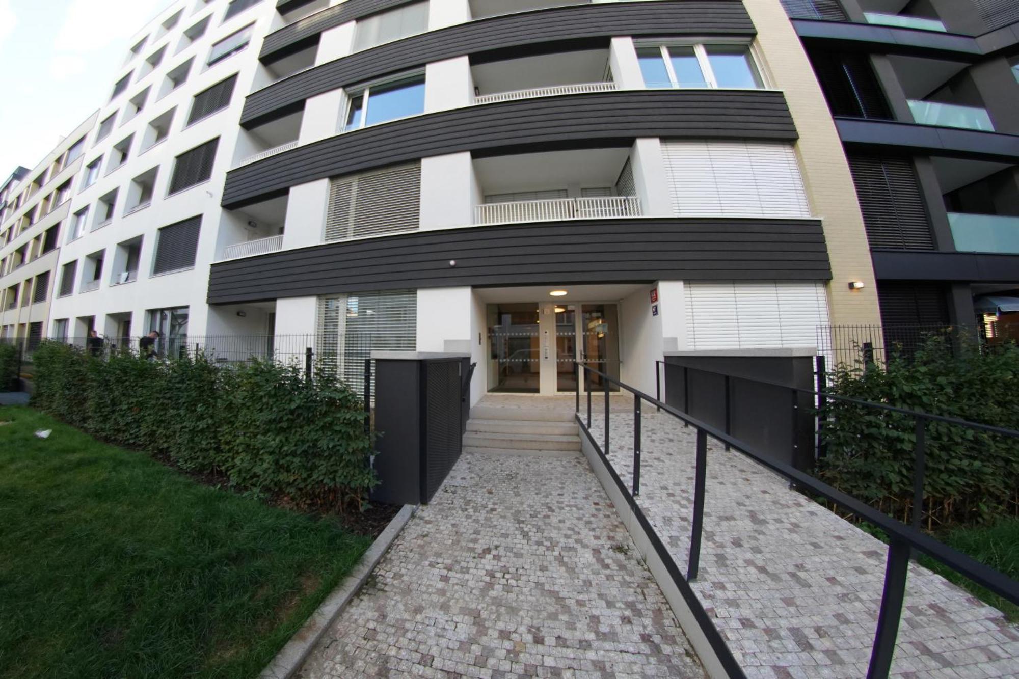 Holesovice Delight: Modern Comfort With A Twist In Prague 7 Exterior foto